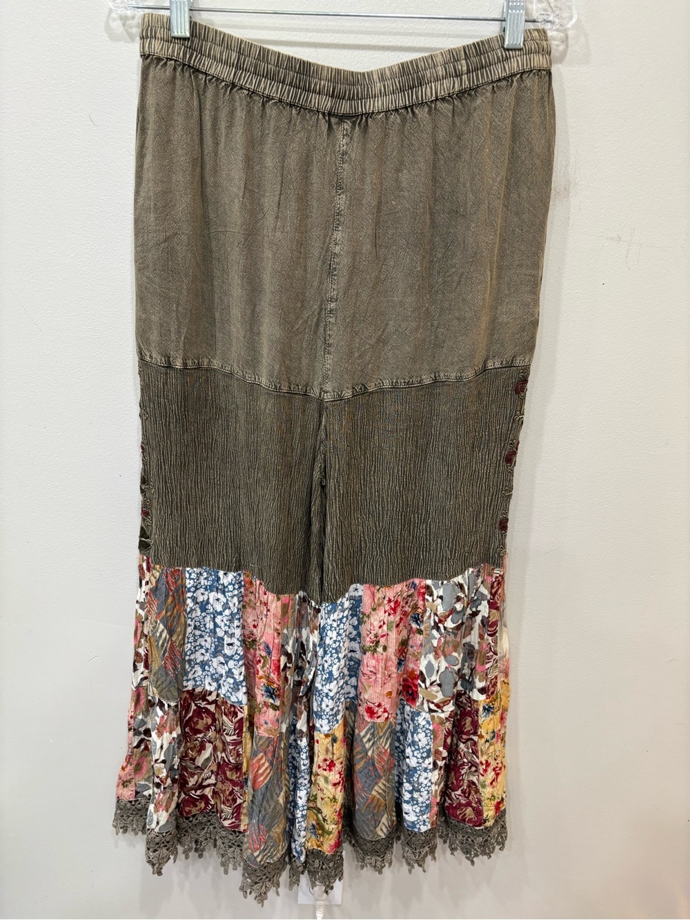 Young Threads Bohemian Bell Bottoms Wide Leg Patchwork Pants Women’s XL NEW - Picture 11 of 16